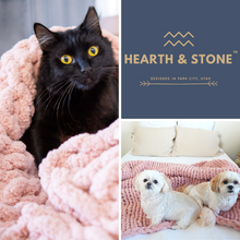 Load image into Gallery viewer, HEARTH &amp; STONE™ Chunky Knit Blanket (Blush Pink)